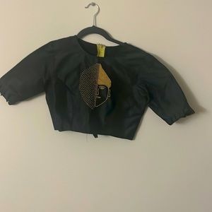 Designed crop top can be used multipurpose